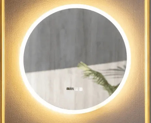 Spiegel rond badkamer met klok en schakelaar