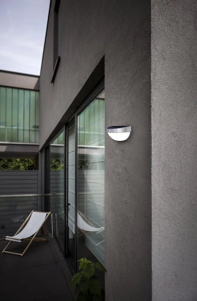 Buitenlamp met solar sensor