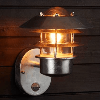 Buitenlamp Zilver klassiek gegalvaniseerd buitenlamp voordeur 'Lux' PIR sensor - FOIR