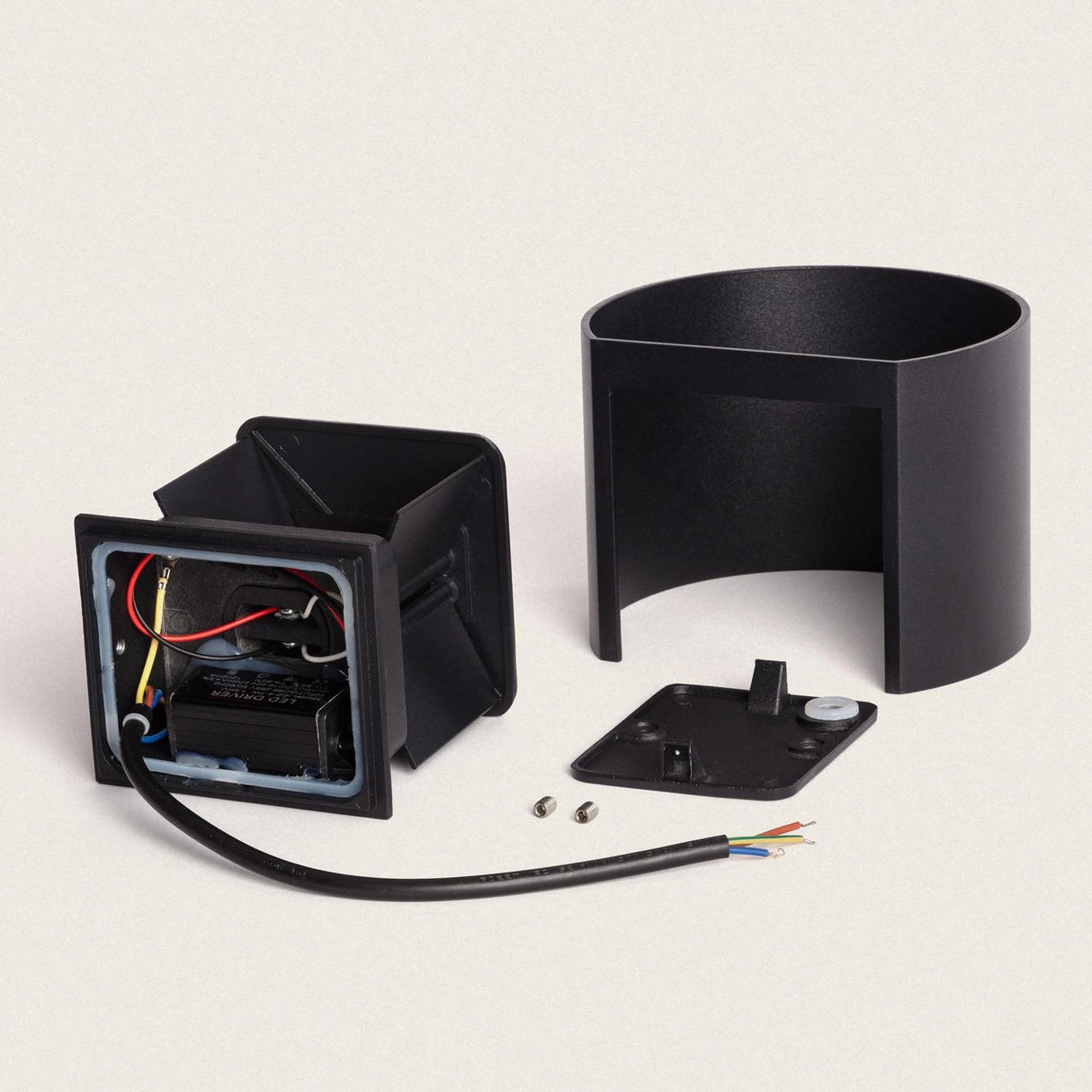 Buitenlamp zwart rond metaal Ip65