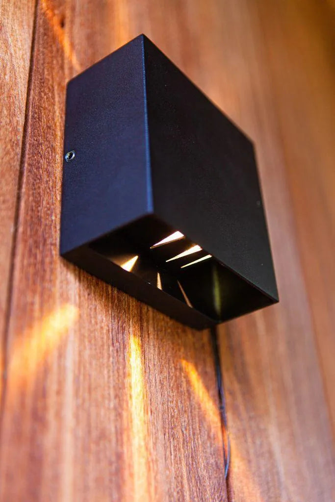 Buitenlamp zwart led lamp modern 3000k warm wit