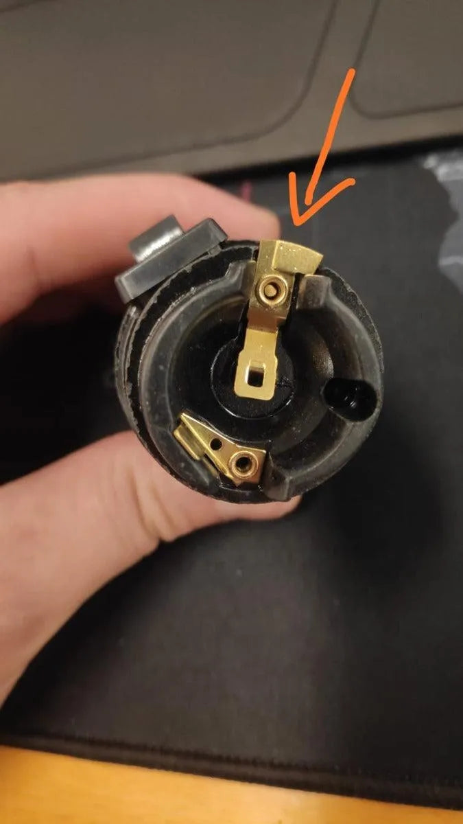 Fitting met schakelaar zwart E27 glad - FOIR