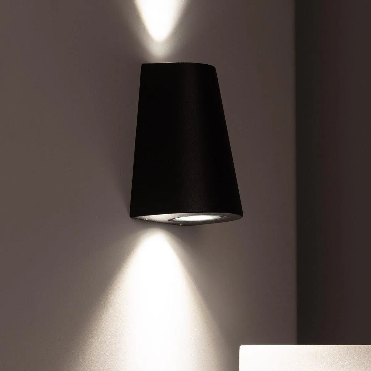 wandlamp design zwart up down gu10 metaal