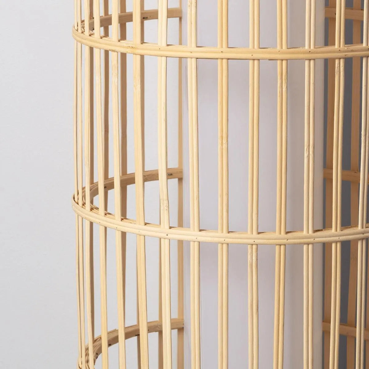 Staande lamp gevlochten hout met e27 fitting