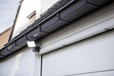 Wandlamp kunststof pirsensor helder wit 5000k 6939412049120 7625701345