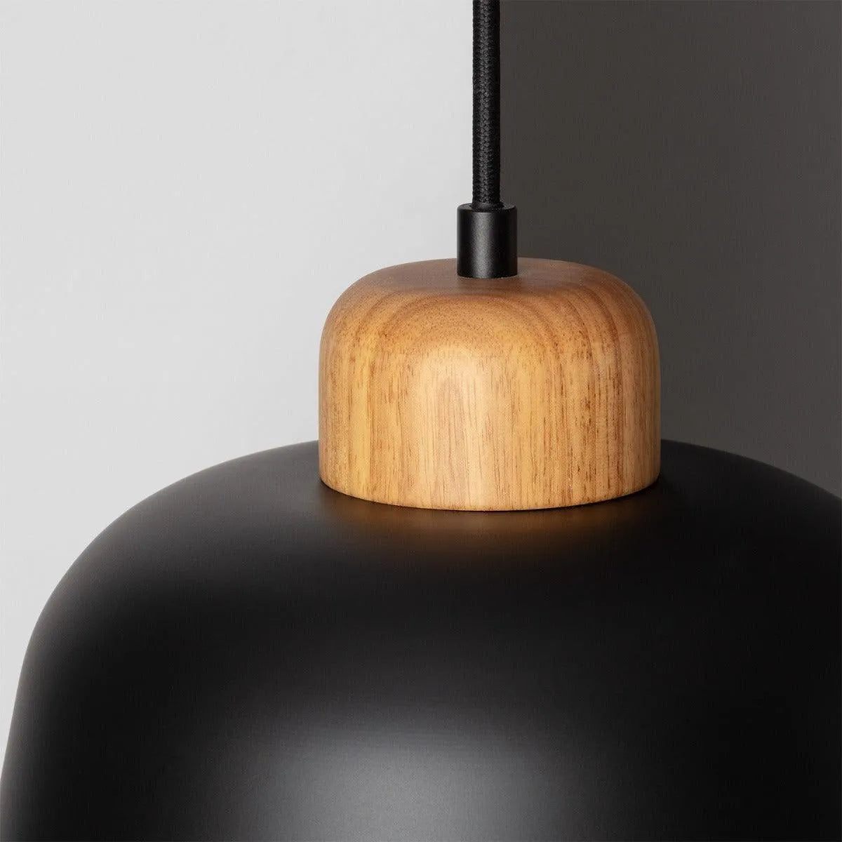 Houten hanglamp metaal e27 fitting rond zwart