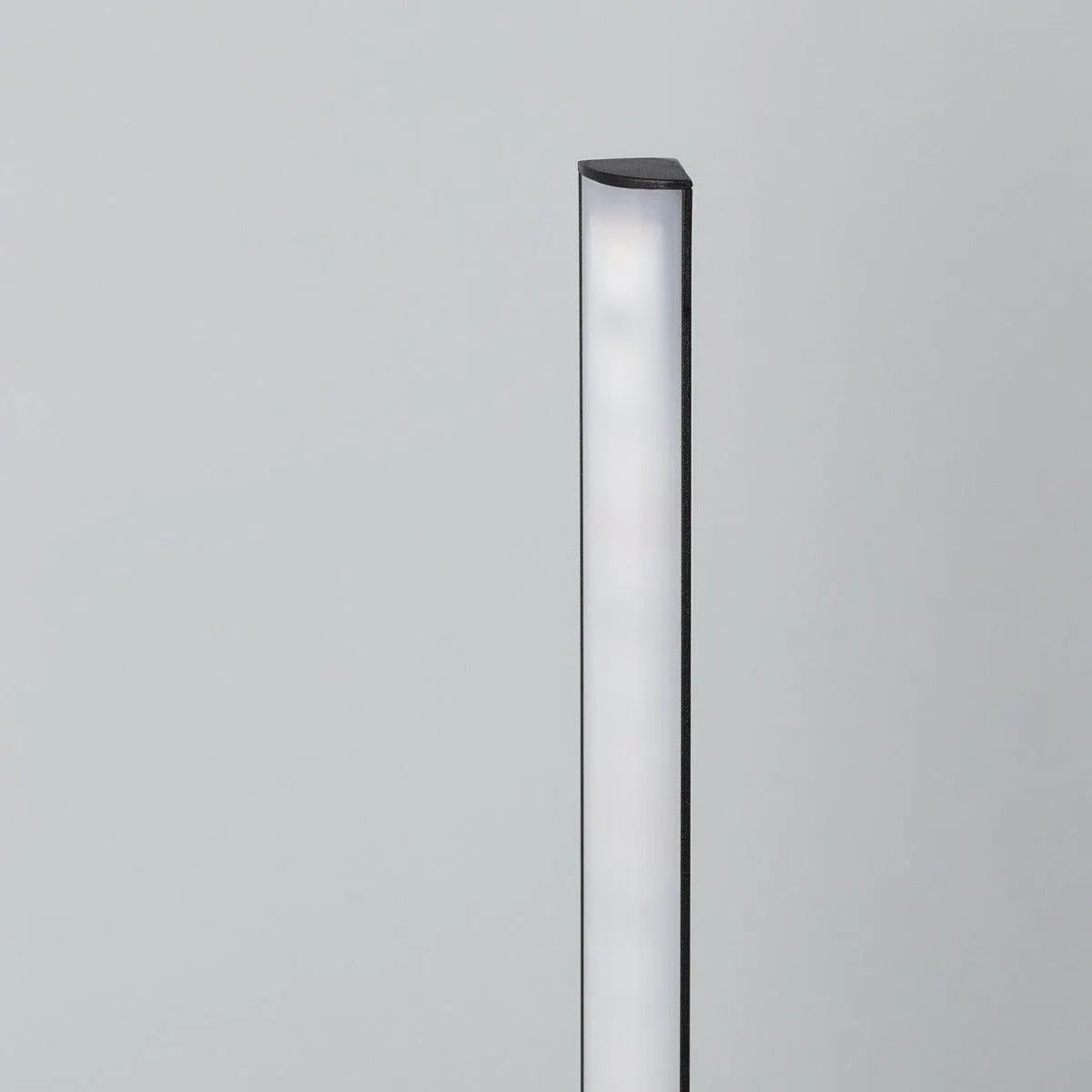 Staande hoek lamp RGBW modern met ingebouwde led lamp 1400mm - FOIR