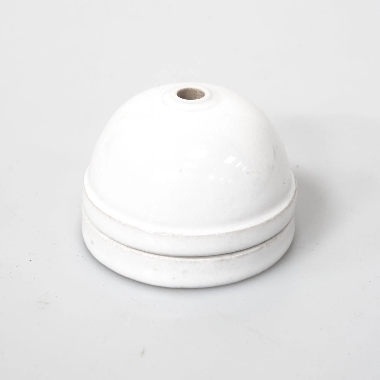 Wit keramisch plafond roos 6,5cm porselein