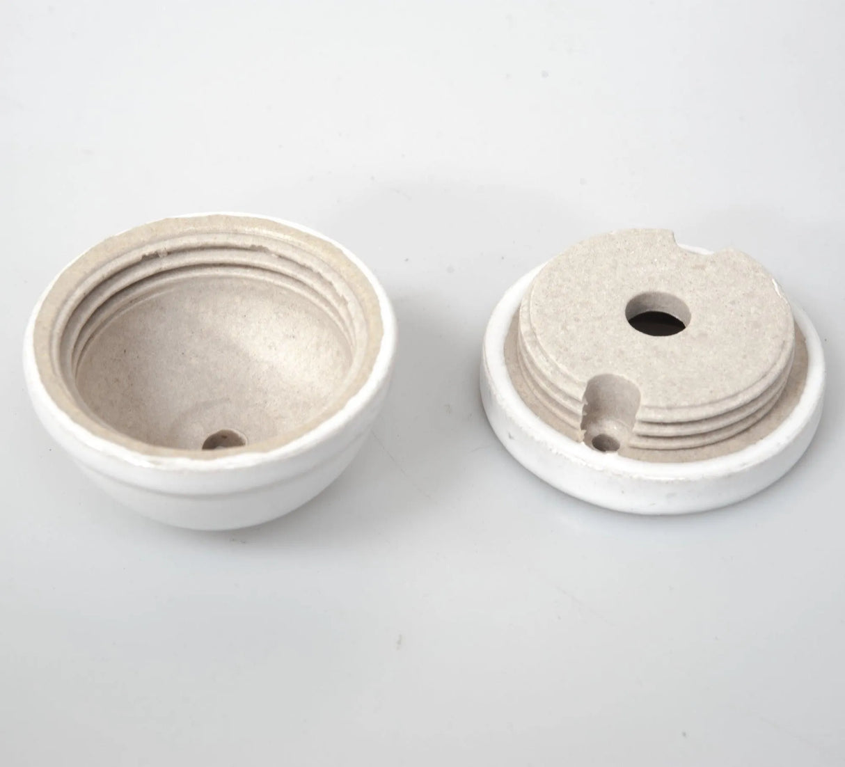 Keramisch plafond roos 6,5cm porselein rond wit