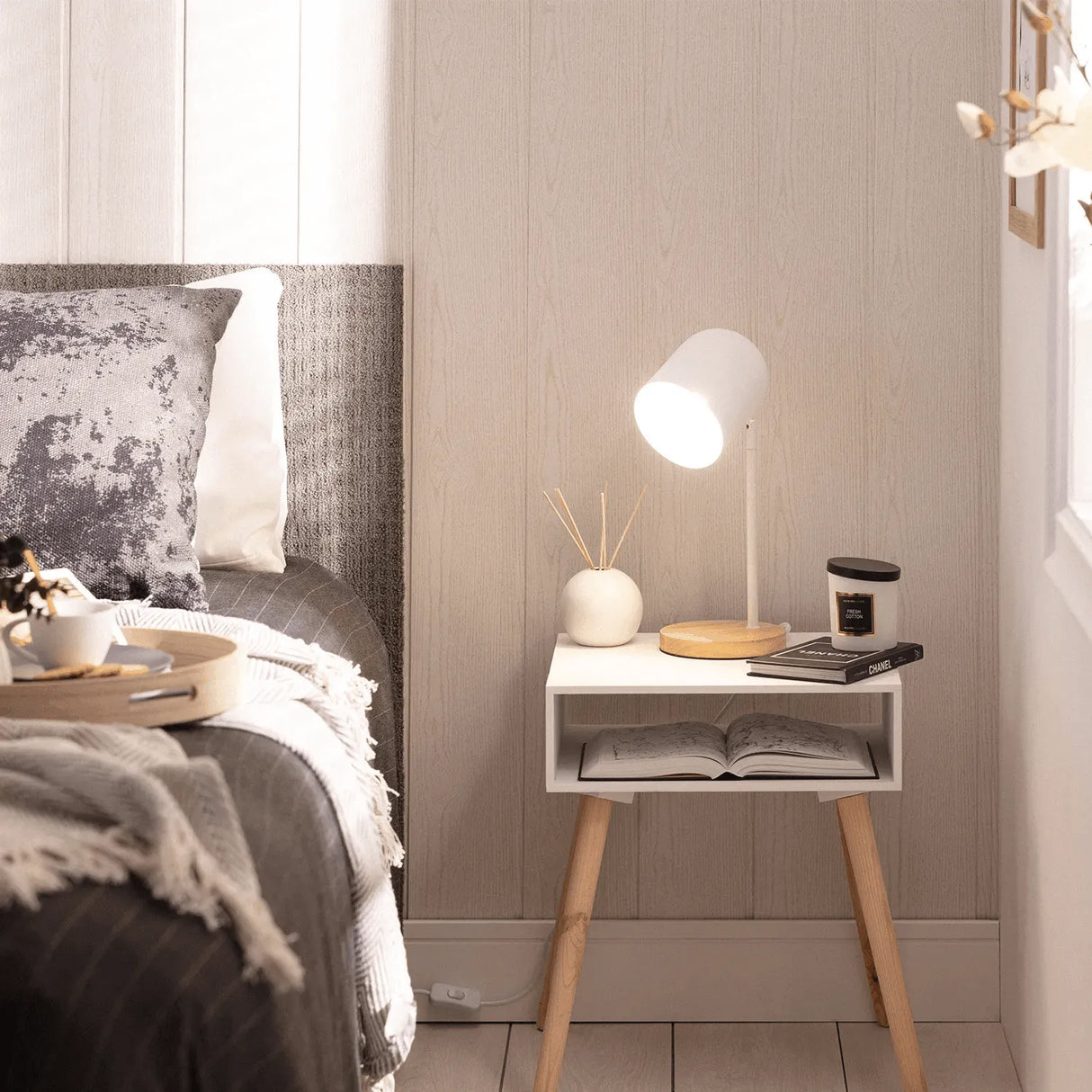 Kleine tafellamp hout met verstelbare kap schakelaar & E27 fitting - FOIR