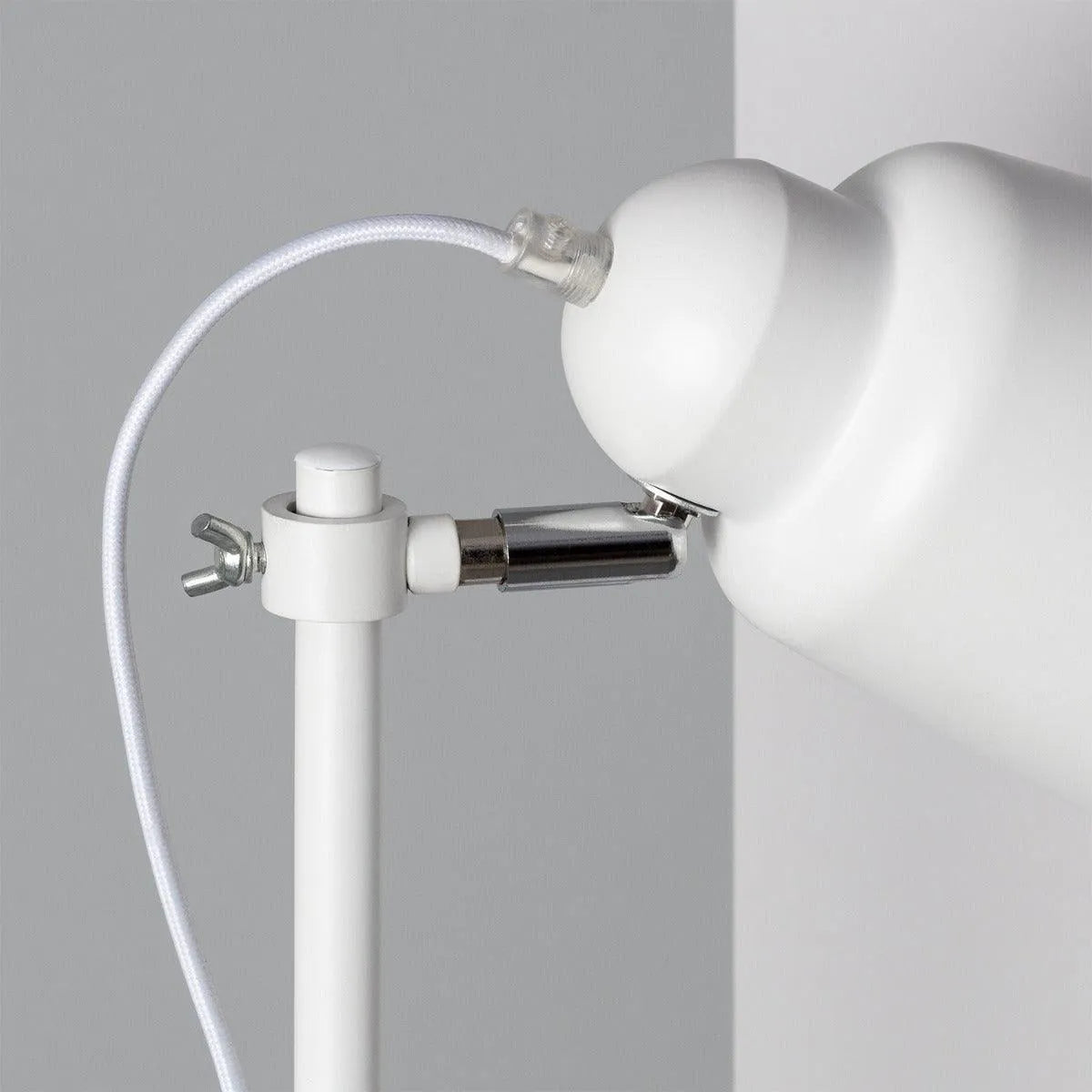 Staande lamp wit moderne leeslamp