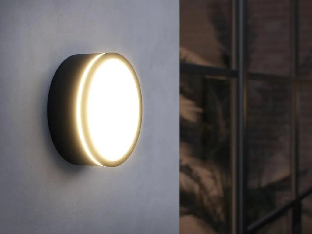 Buitenlamp rond met radar zwart modern buitenverlichting
