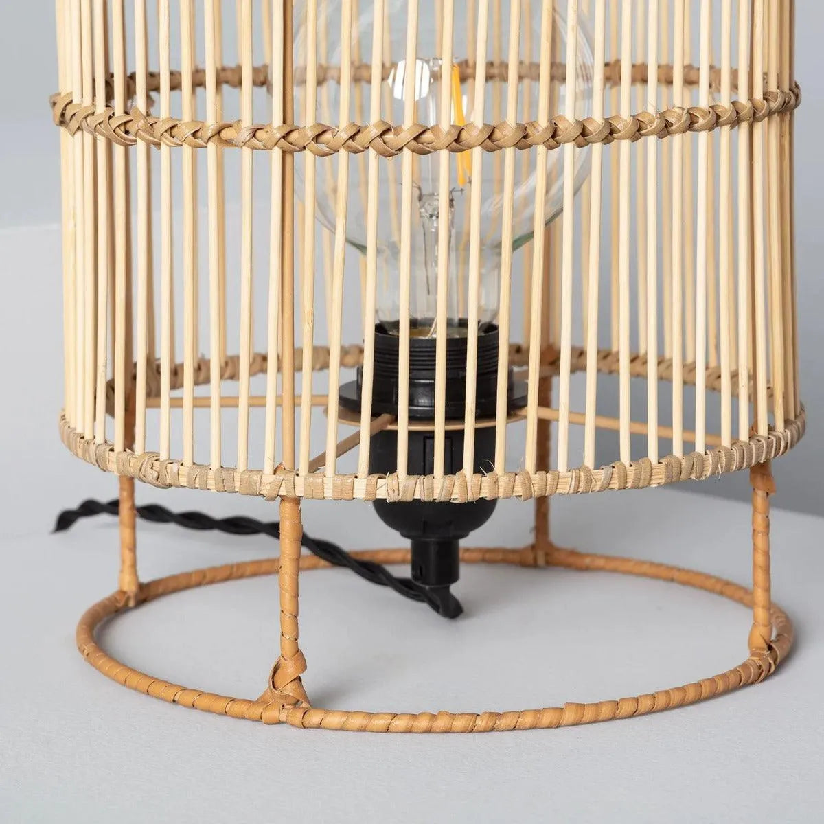 Rotan tafellampje met E14 fitting open kap en schakelaar 'Alice' - FOIR