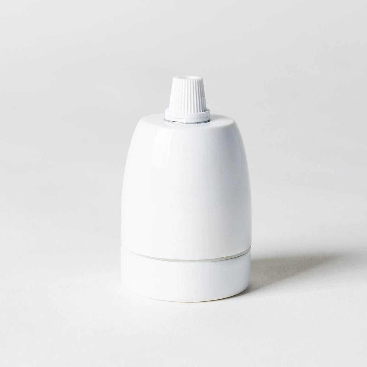 Porselein e27 fitting wit trekontlaster