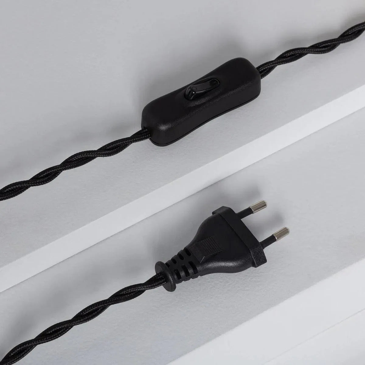 Rotan tafellamp E27 fitting schakelaar 'Isaksson' 30 cm - FOIR