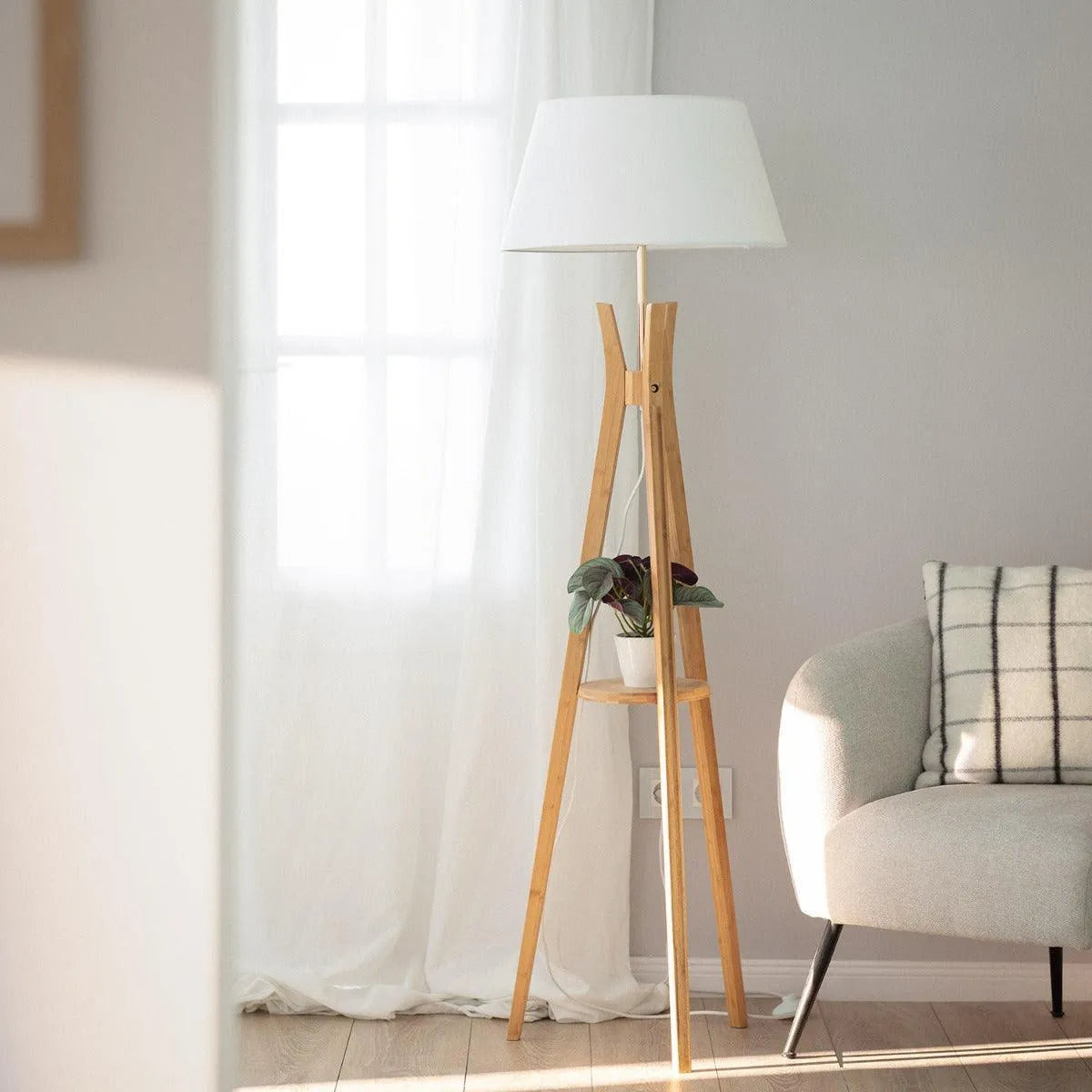 Staande lamp hout Driepoot vloerlamp e27 fitting hout led lamp