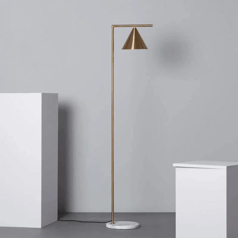 Gouden staande lamp met marmeren voet & E27 fitting 'Marie' 150cm - FOIR