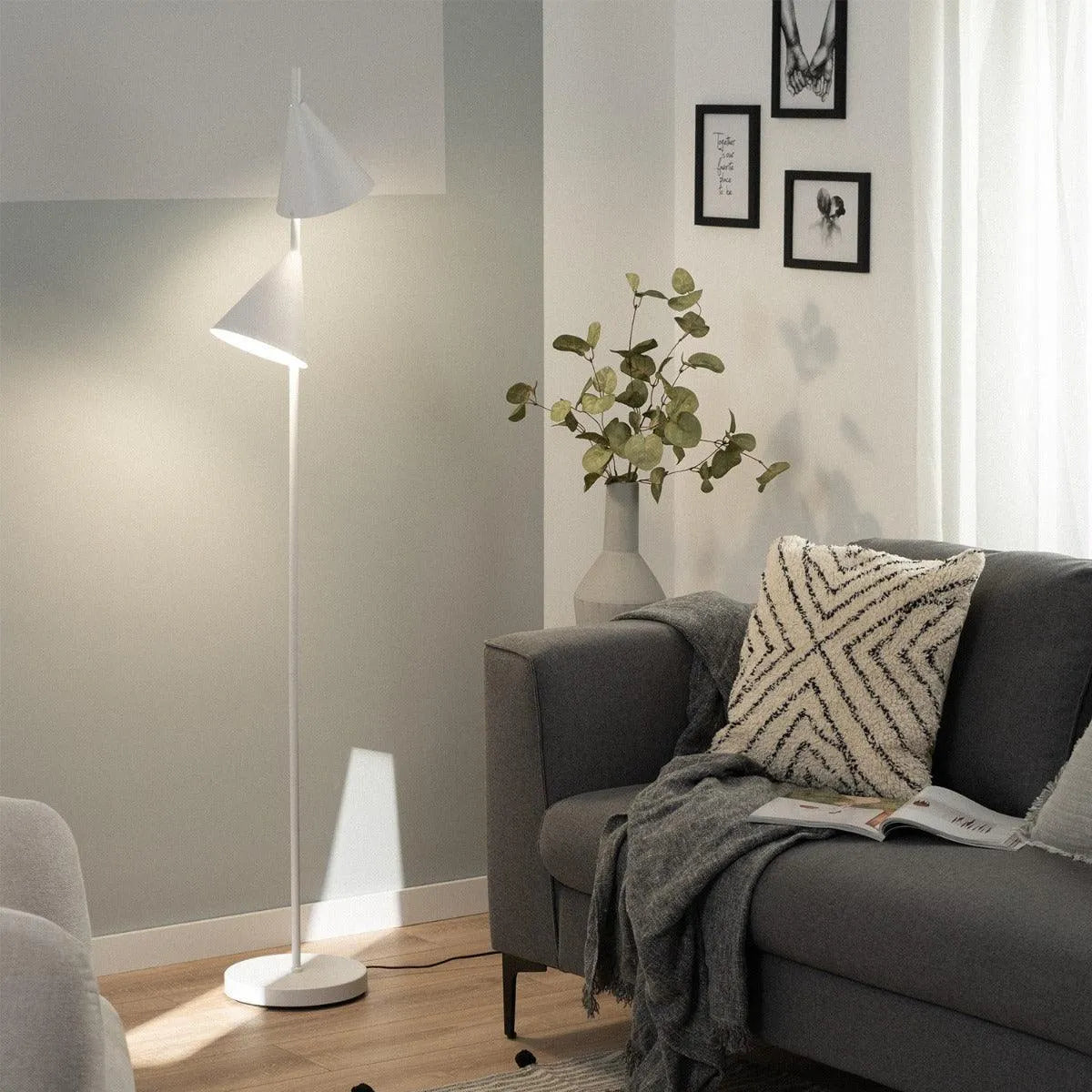 Staande lamp wit twee kappen