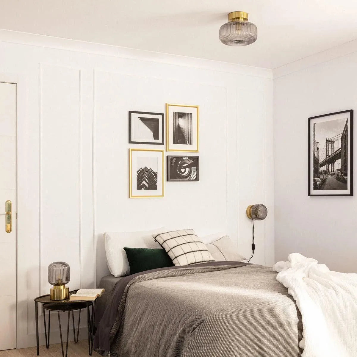 Art deco tafellampje goud met glazen kap 'Jettie' - FOIR