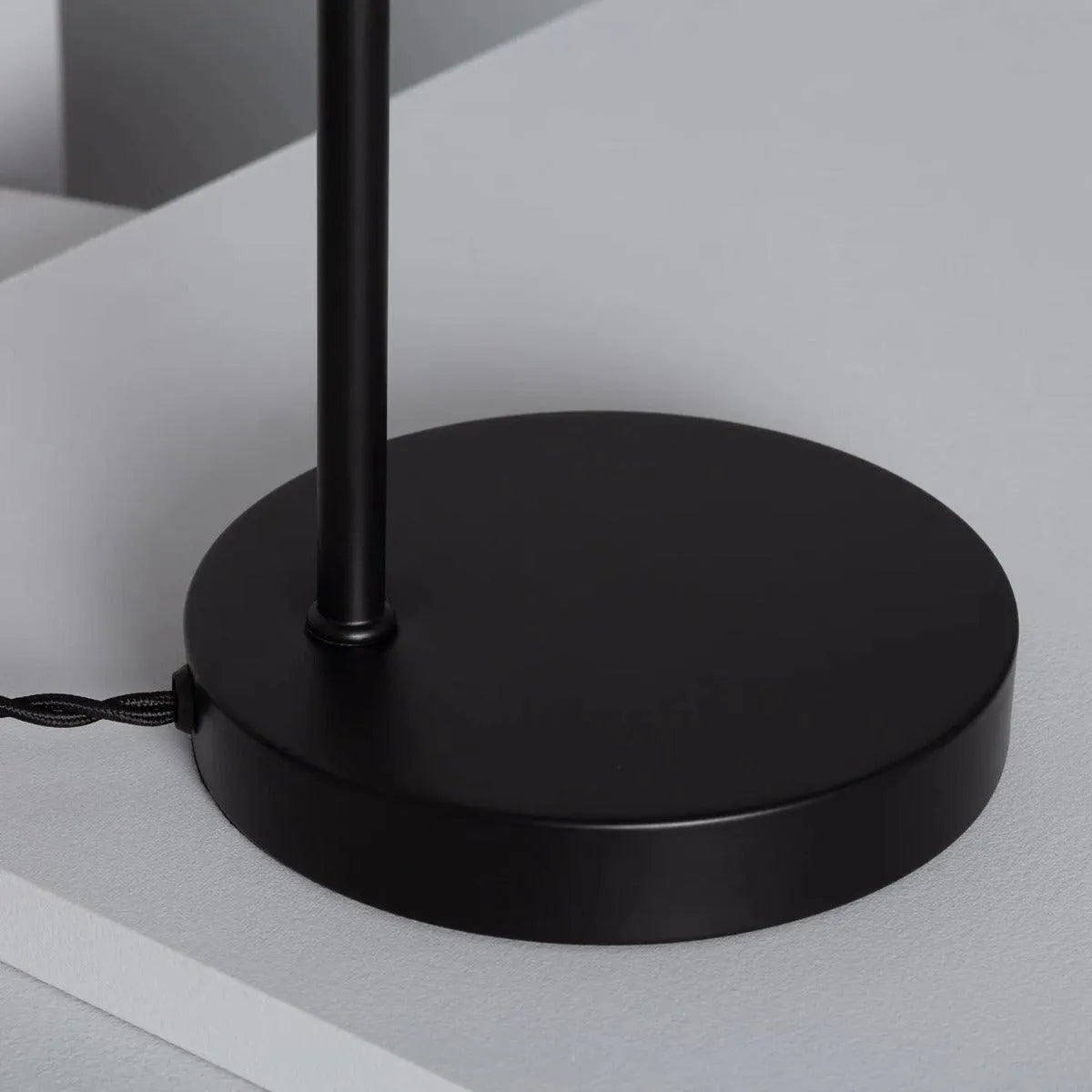 Tafellamp mat zwart E14 fitting schakelaar en stekker 'Colette' - FOIR