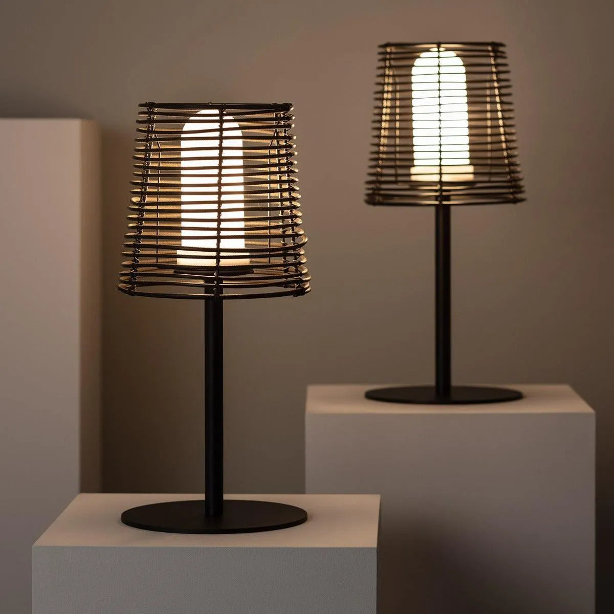 Tafellamp met stekker zwart e27 'Saha' buitenlamp E27 fitting IP44 530mm - FOIR