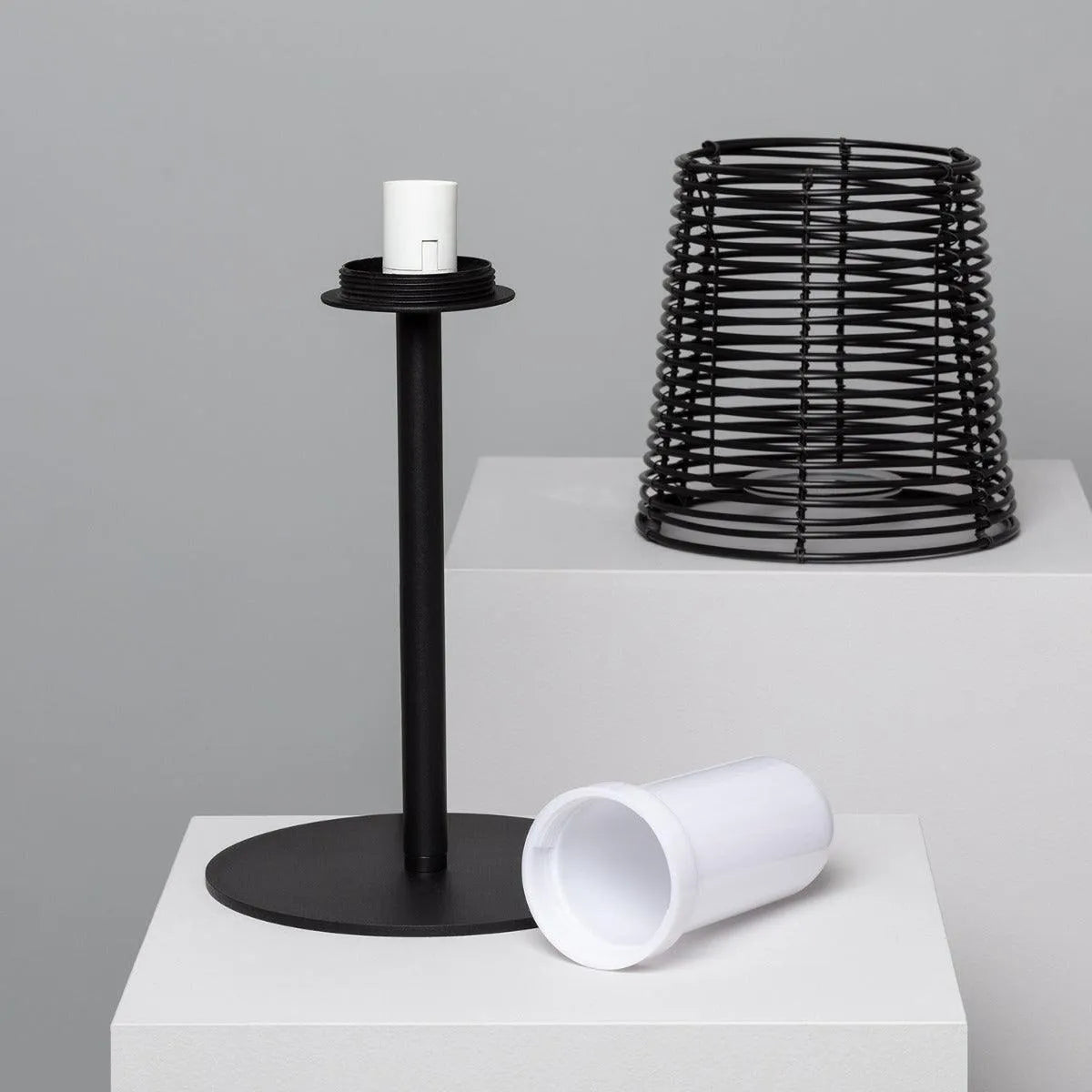 Tafellamp met stekker zwart e27 'Saha' buitenlamp E27 fitting IP44 530mm - FOIR