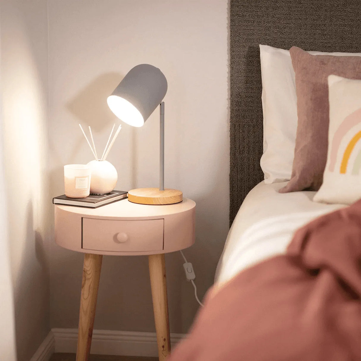 Kleine tafellamp hout met verstelbare kap schakelaar & E27 fitting - FOIR