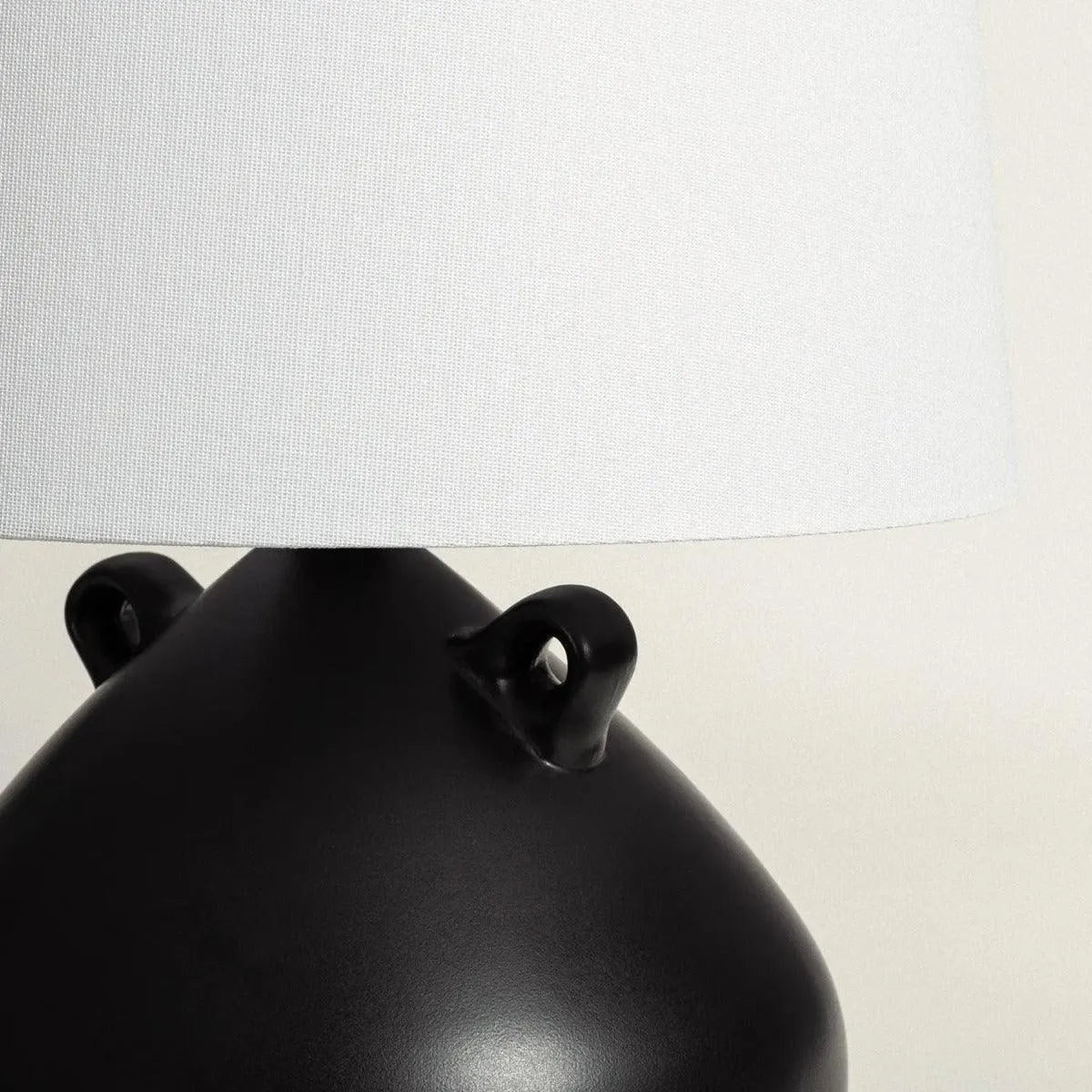 Zwart witte tafellamp met stoffen kap E27 fitting 'Marit' - FOIR