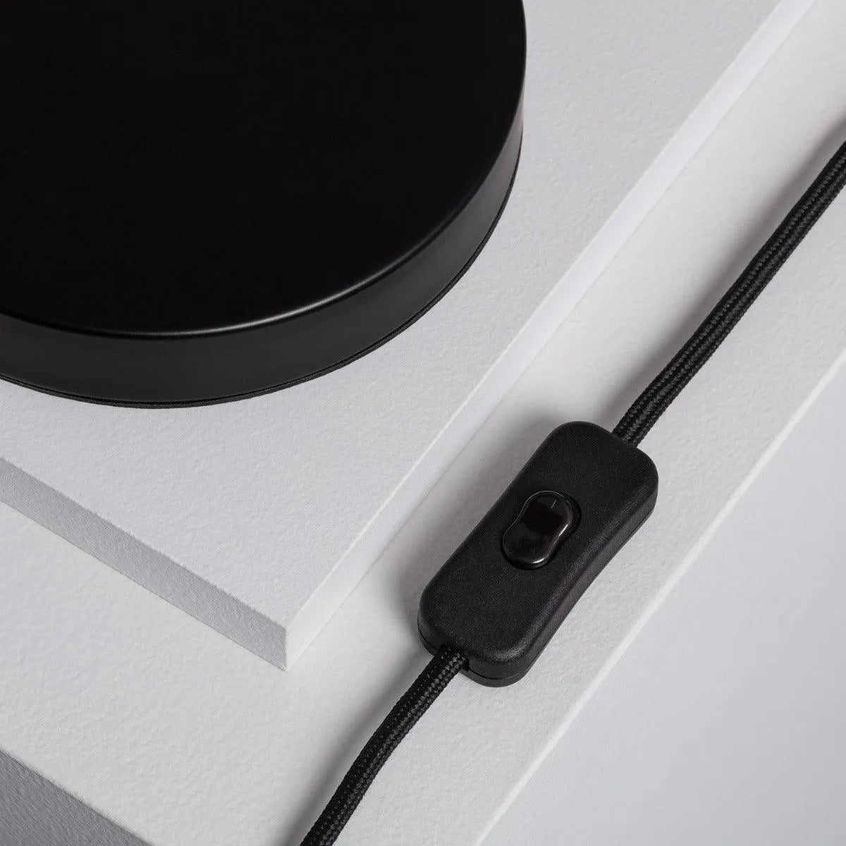 Tafellamp modern 'Jagger' bureaulamp modern E27 fitting zwart goud 50 cm - FOIR