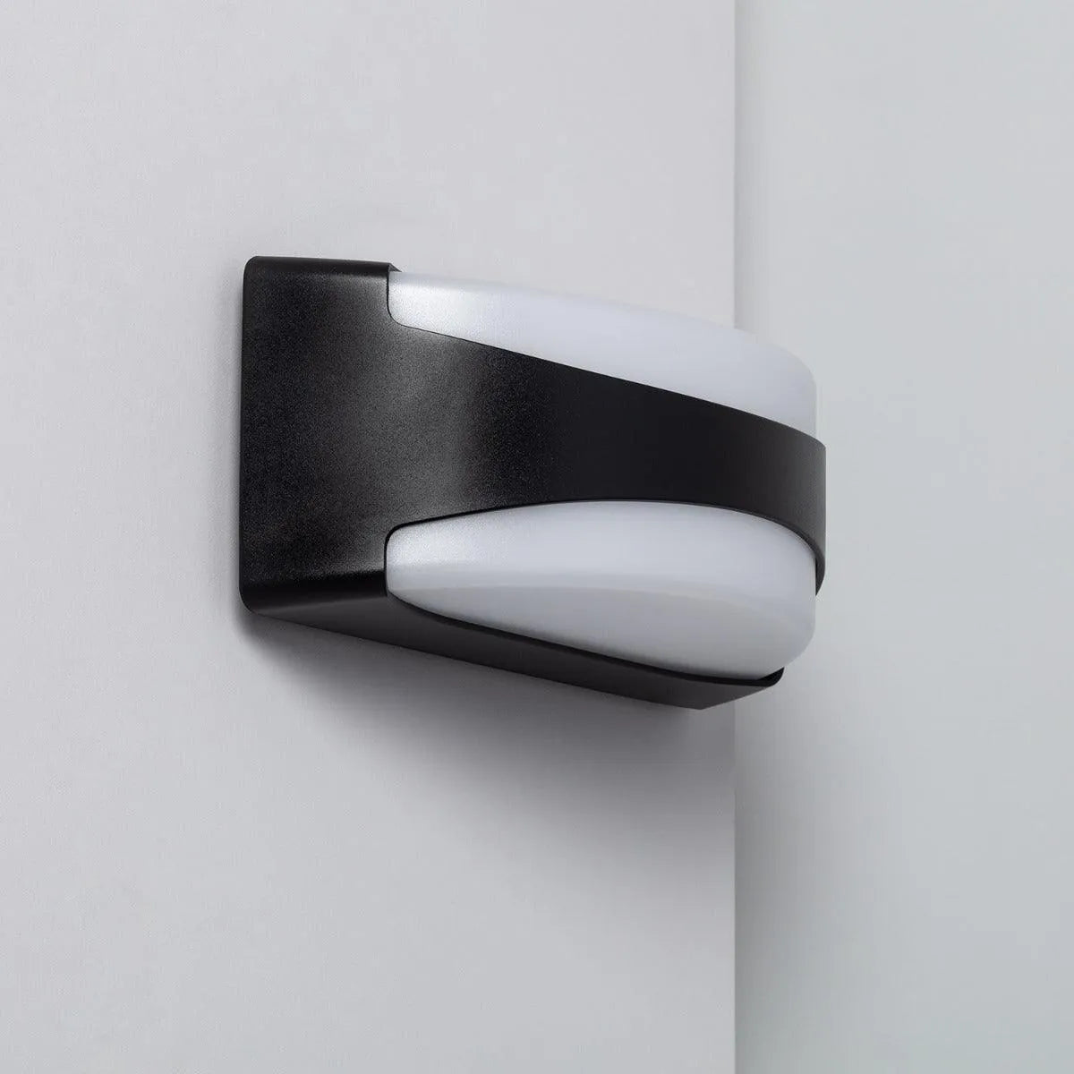 Wandlamp voordeur buitenlamp 'Daan' modern zwart wit led 12W - FOIR