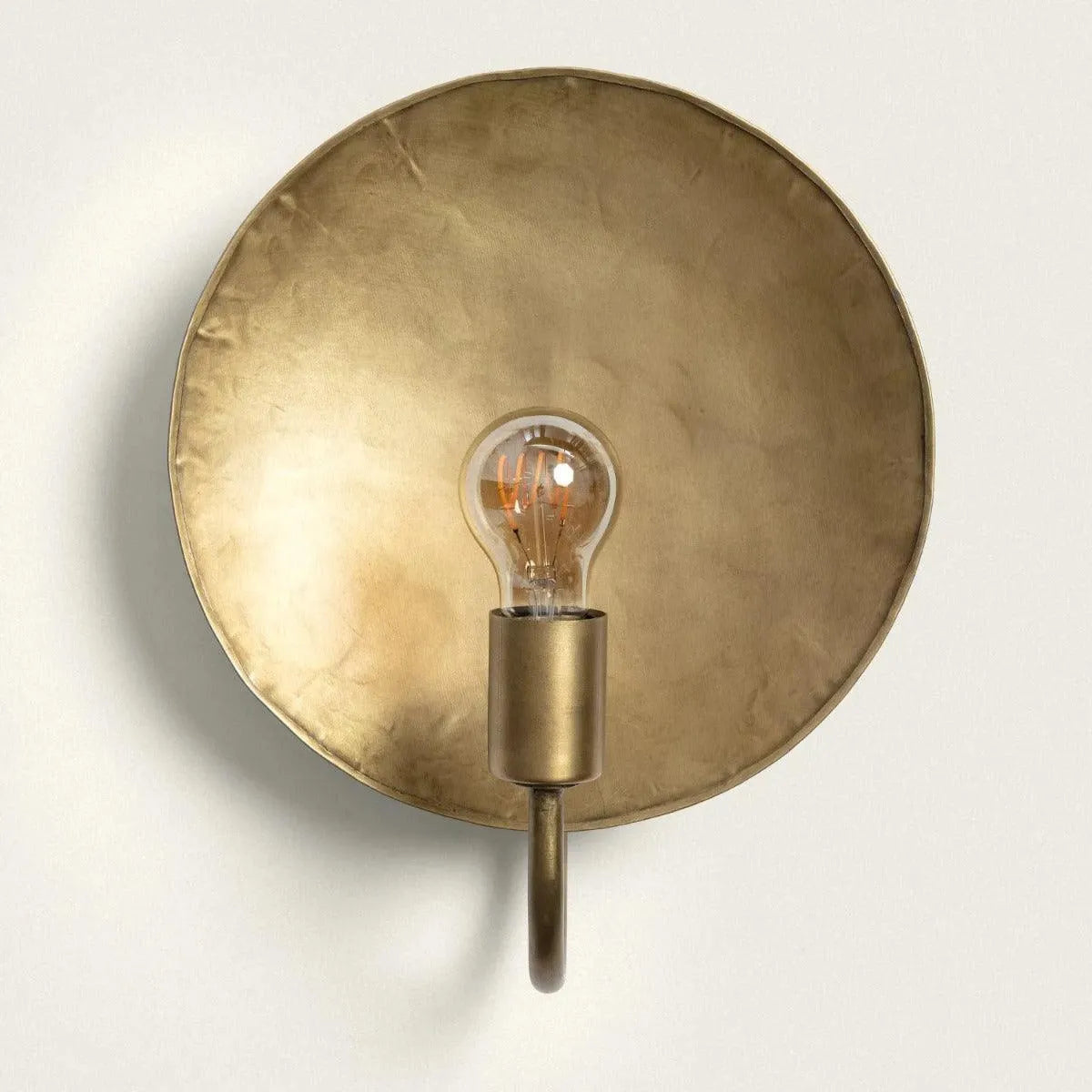Wandlamp goud met E27 fitting rond indisch