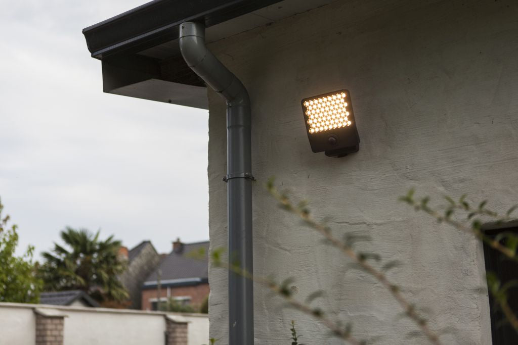 Breedstraler led lamp Security Atlantis bewegingssensor 24w 3000k Warm Wit