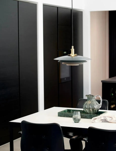 Zwarte hanglamp g9 fitting goud designverlichting bretagne 
