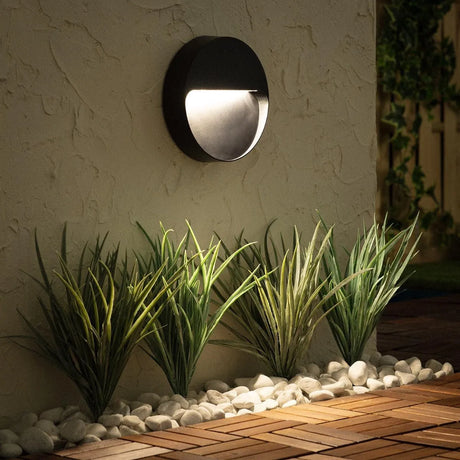 Moderne ronde wandlamp met LED lichtbron 