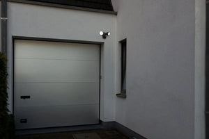 Buitenlamp met sensor en camera breedstraler led 