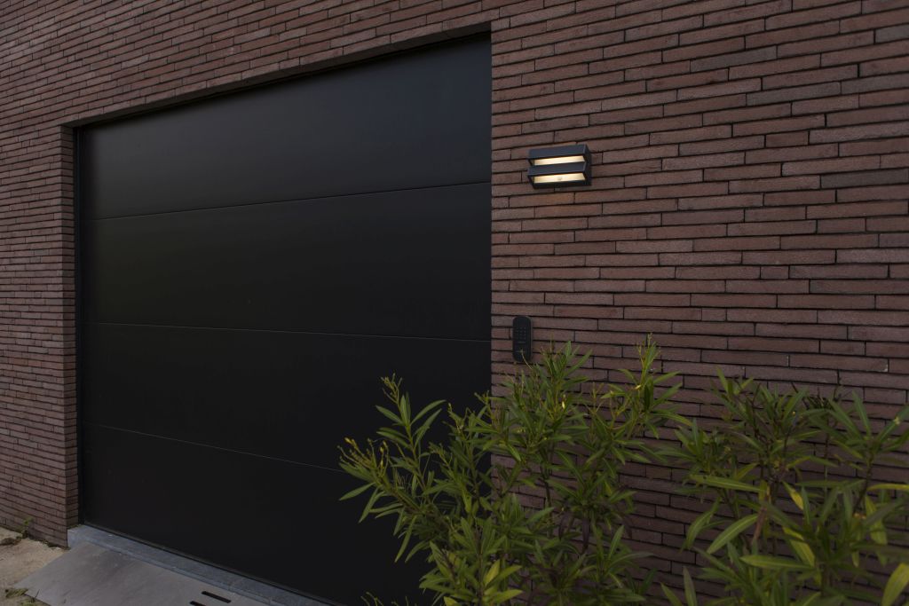 Buitenlamp solar met sensor Grijs Lutec Barlo