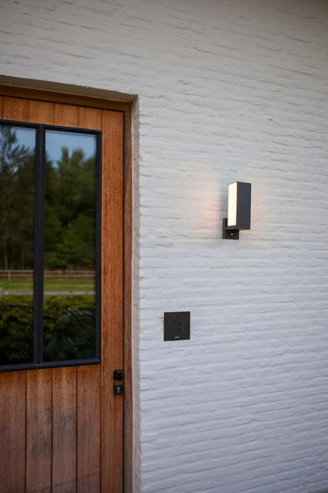 bewegingsmelder zwart vierkant lutec pir sensor bewegingsmelder