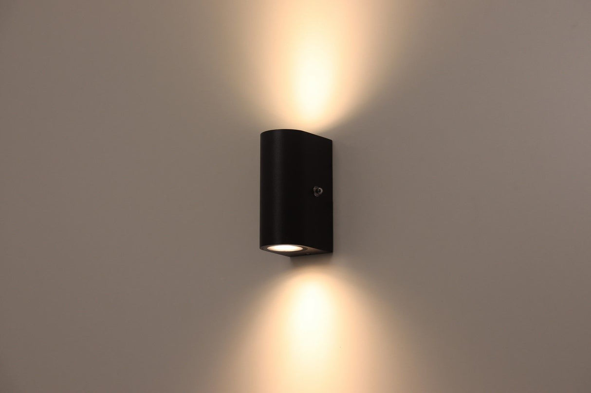 Buitenlamp vierkant 'Jake' met lichtsensor 2x gu10 15 cm