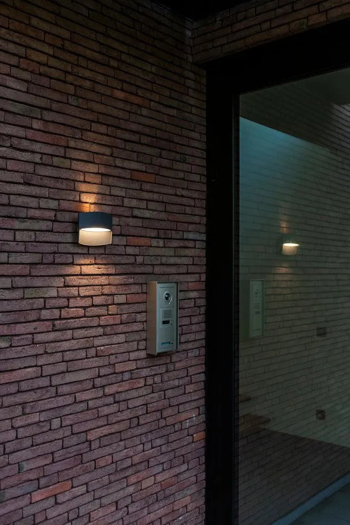 Voordeur verlichting grijs led lamp warm wit 