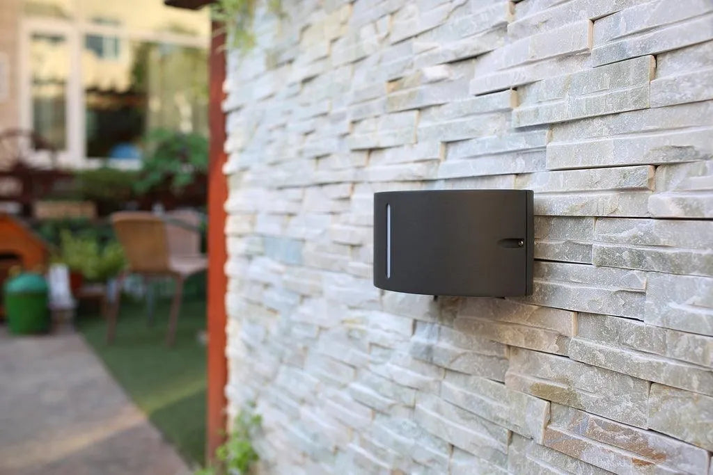 moderne wandlamp IP54 design Lutec modern e27 fitting