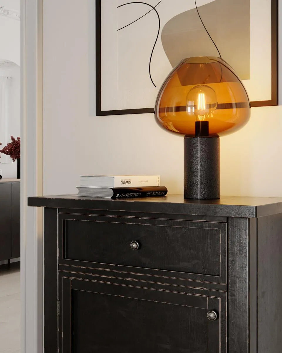 Tafellamp zwart met Cognackleurige glazen kap E27 fitting en schakelaar By Rydens Cozy - FOIR