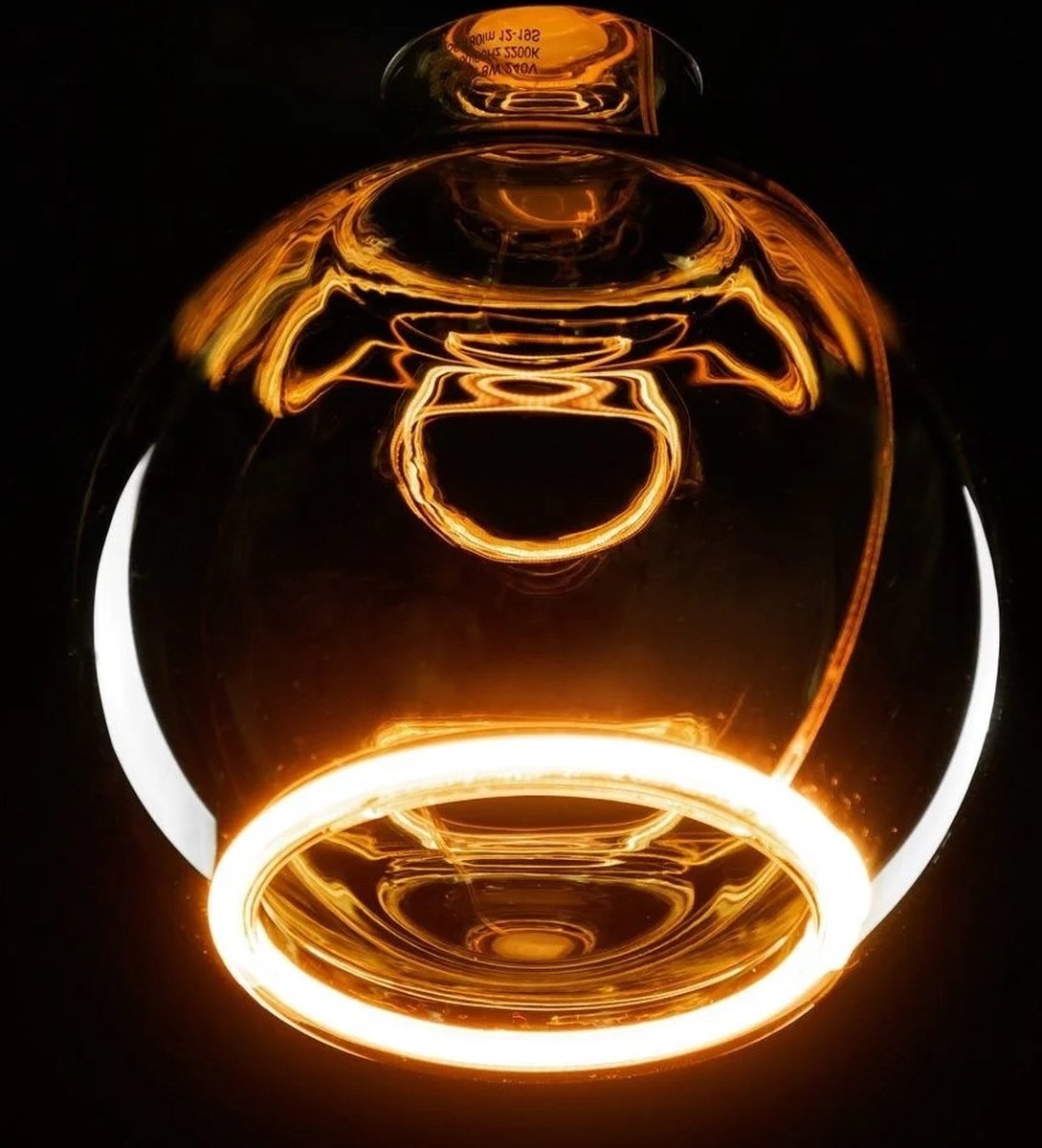 Ghost led lamp Warm wit g125 ring 2200k