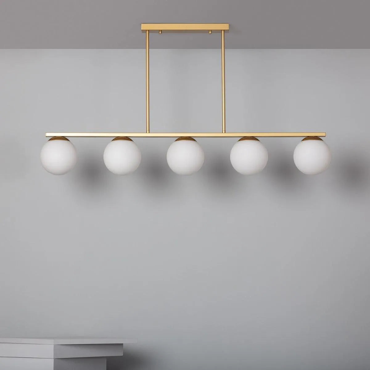 Hanglamp eettafel messing modern 'Bokor' e27 fitting opaal glas 115cm - FOIR