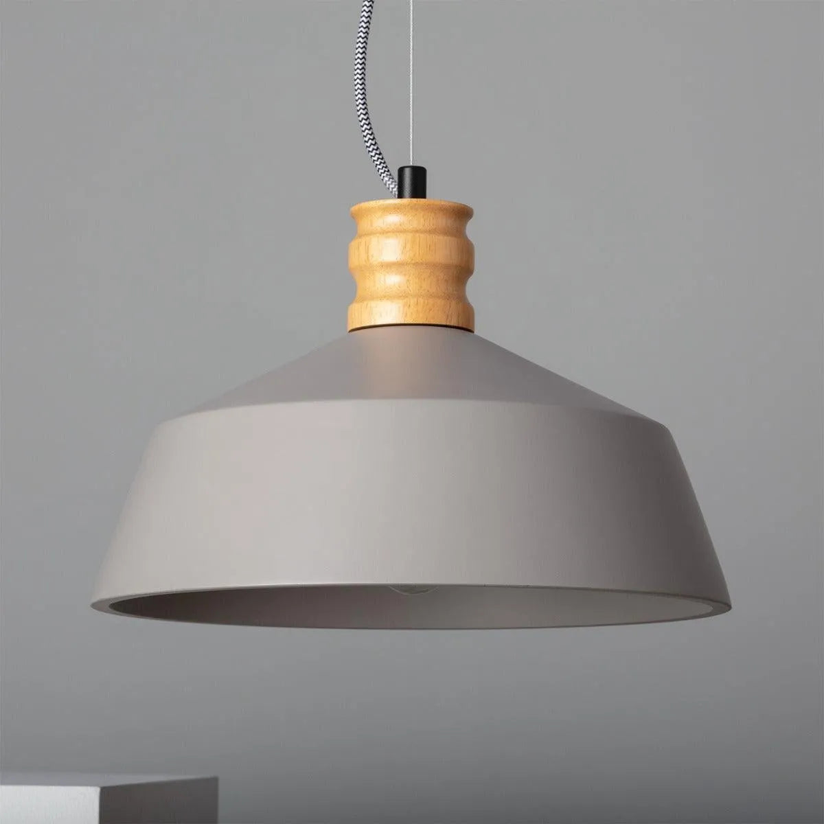 Beton hanglamp hout rond grijs hout e27