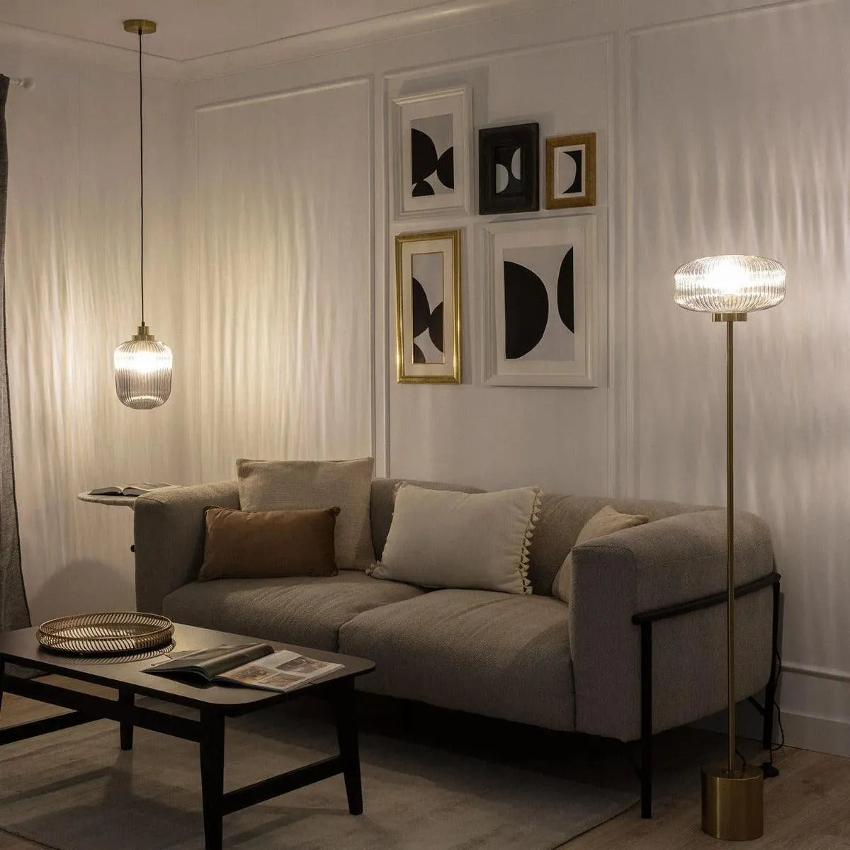 Hanglamp smokeglas metaal en goud E27 fitting 'Vester' - FOIR