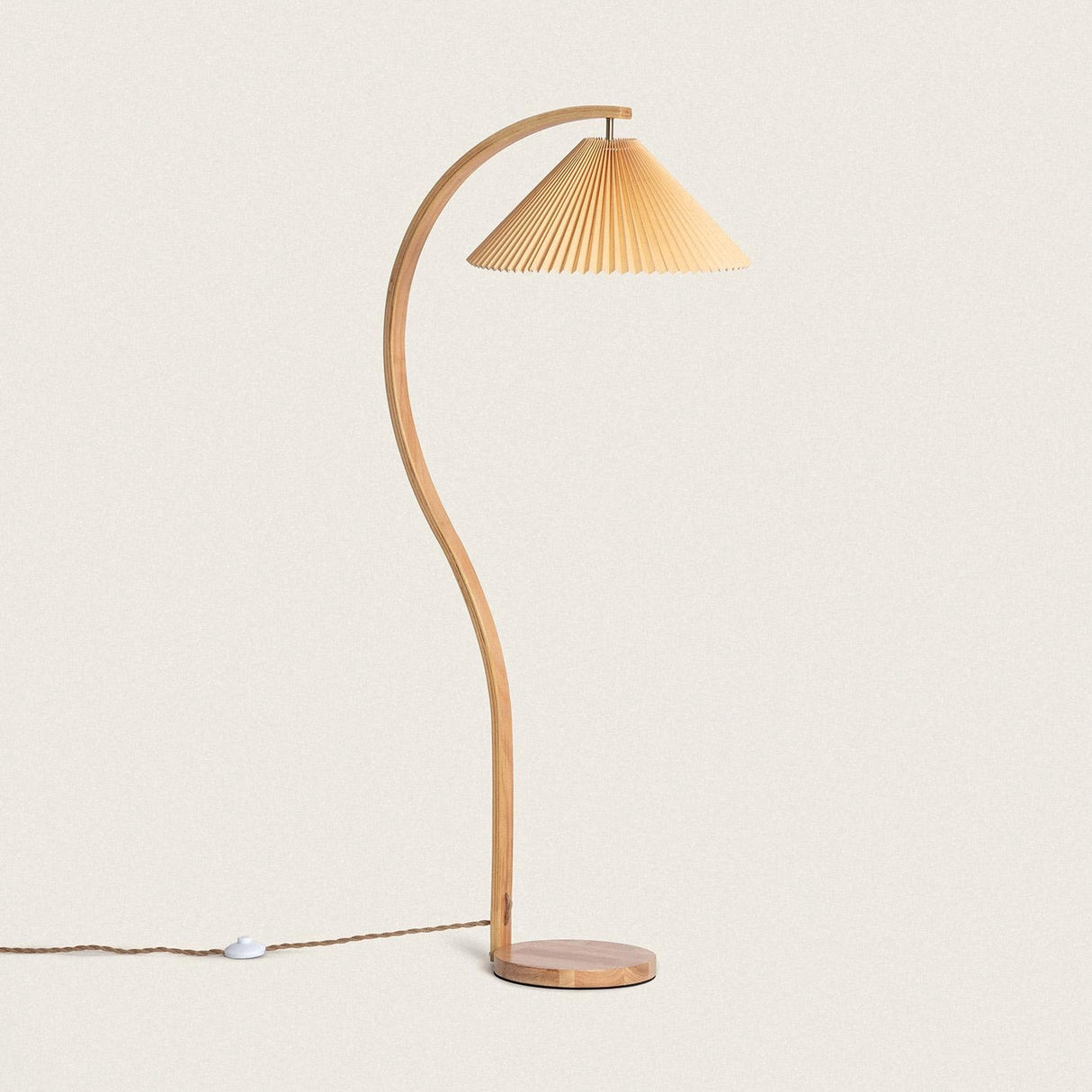 Staande lamp oranje stoffen Seronga kap vloerlamp 146cm