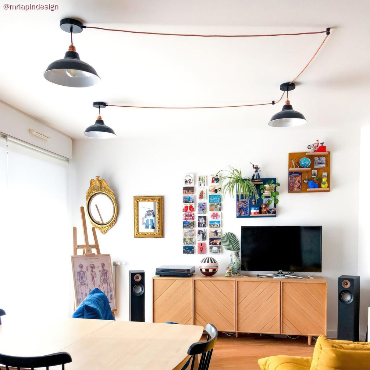 Haak plafond klein rond lamp ophangen