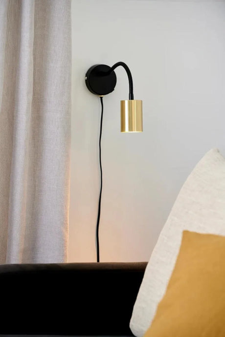 Wandlamp zwart messing met schakelaar nordlux explore leeslamp 
