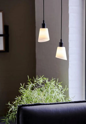 Kleine hanglamp zwart met opaalglazen kap set van 2 hanglampjes 