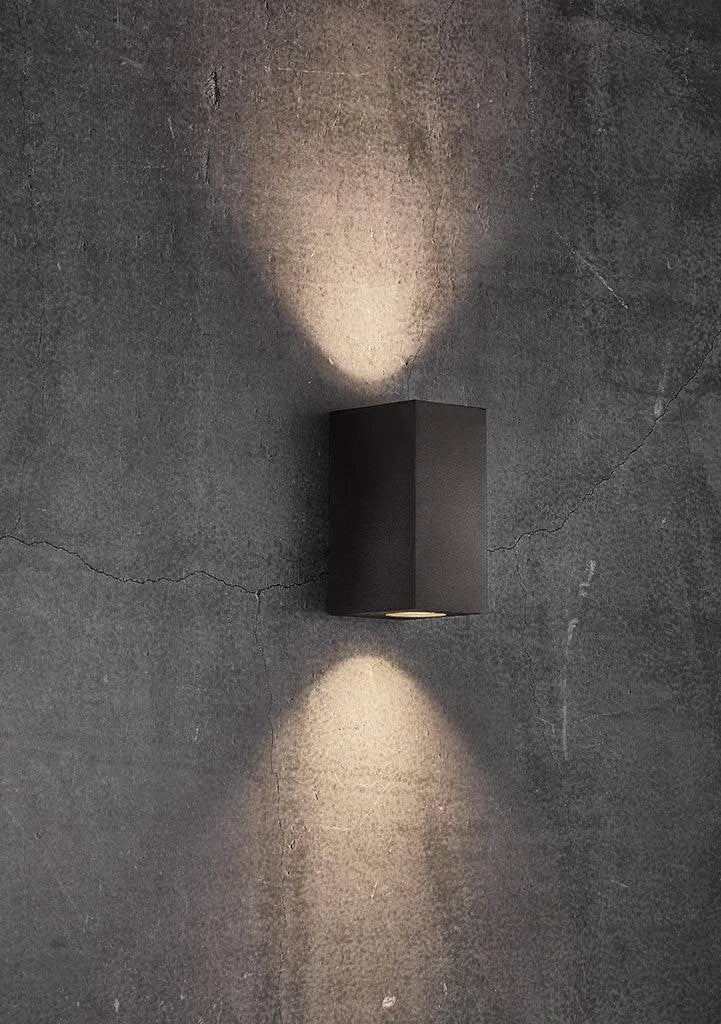 Design wandlamp Nordlux zwart aluminium up & down gevelverlichting